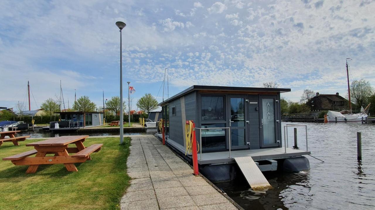 Havenlodge Heeg Exteriör bild